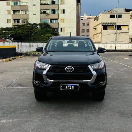 TOYOTA HILUX 2.8 POWER PACK 4X4 CD 16V DIESEL 4P MANUAL